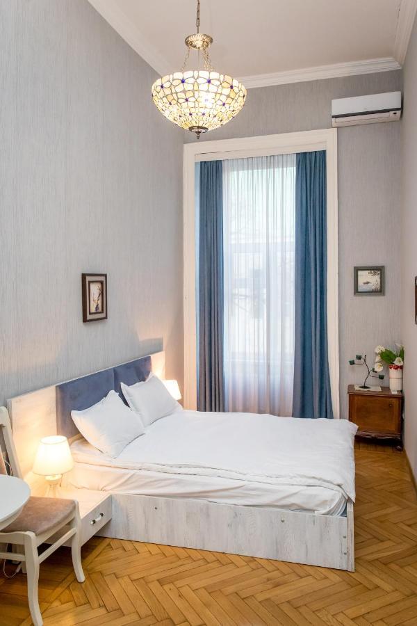 Hb Apartments Mari Brose Tbilisi Exterior foto
