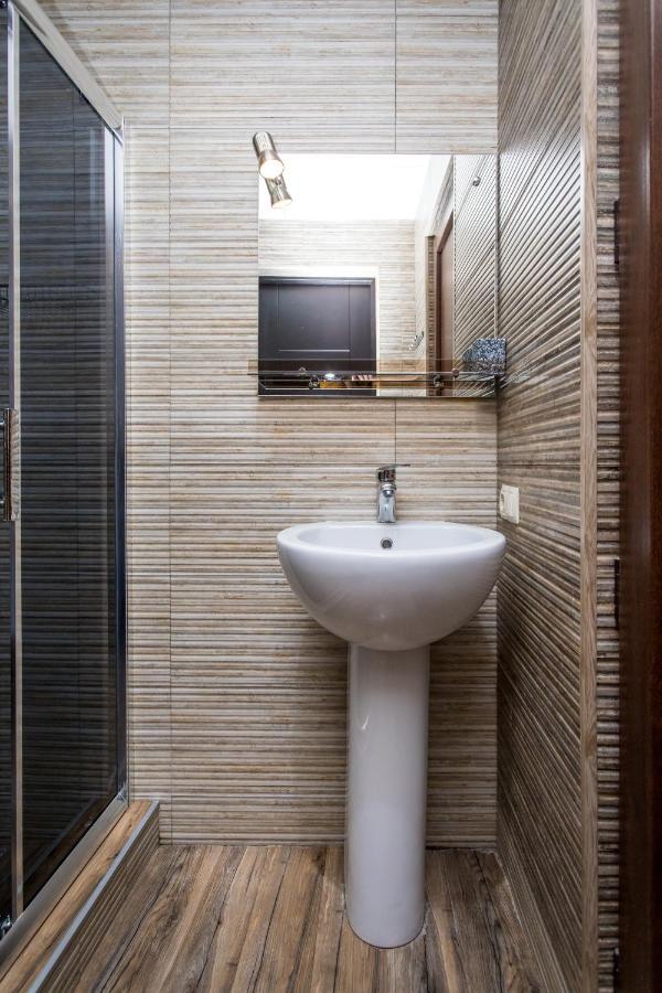 Hb Apartments Mari Brose Tbilisi Exterior foto